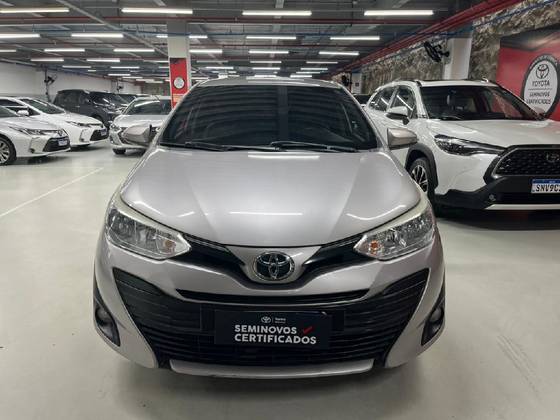 TOYOTA YARIS 1.5 16V FLEX SEDAN XS MULTIDRIVE TOYOTA YARIS 1.5 16V FLEX SEDAN XS MULTIDRIVE